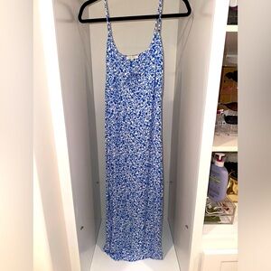 Blue tie in the front dress